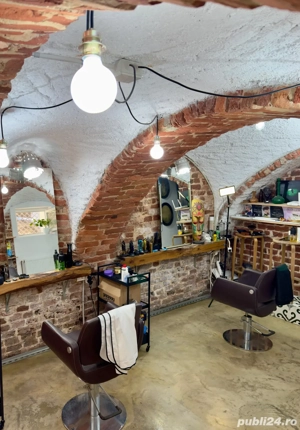 Chirie post de lucru scaun coafor sau frizerie ! Zonă centrală! - imagine 2