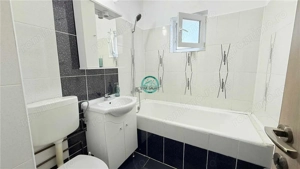 Inchiriez apartament cu 4 camere complet mobilat in zona Ultracentrala - imagine 10 Inchiriez apartament cu 4 camere complet mobilat in zona Ultracentrala - imagine 10