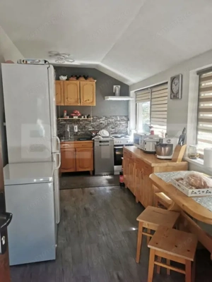 Oportunitate unica: locuința de vacanța cu 4 camere și curte generoasa - imagine 3