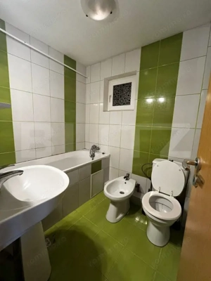Apartament cu 3 camere, 90 mp, zona Sud - imagine 8