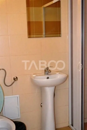 Pensiune de vanzare in Talmaciu judetul Sibiu renovata cu 26 camere - imagine 17