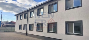 Clădire multifuncțională de vânzare – 24 locuinte, curte, randament ridicat - imagine 6