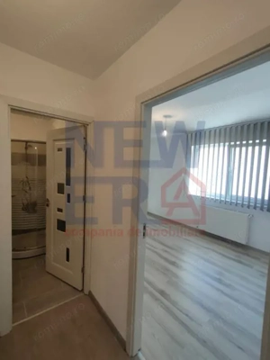 Clădire multifuncțională de vânzare – 24 locuinte, curte, randament ridicat - imagine 18