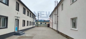 Clădire multifuncțională de vânzare – 24 locuinte, curte, randament ridicat - imagine 4