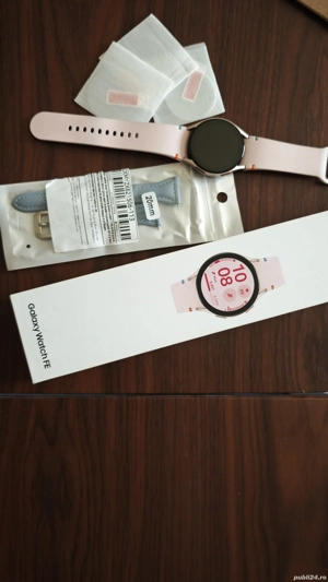 Samsung watch FE rose gold