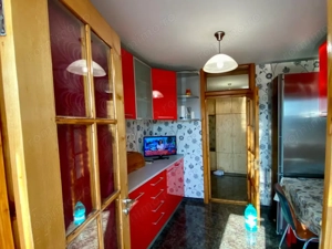 Apartament 2 camere situat in Str. Decebal-Bd. Daciei, cu Garaj - imagine 3