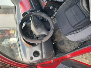 Vând matiz rosu2004