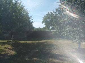 Vând teren intravilan în Ineu, jud. Arad, Str. Gheorghe Doja. 700m2 - imagine 2