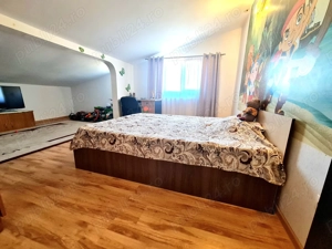 Casa P+ M , zona Chercea , construcție 2007 - imagine 9