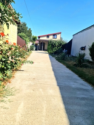 Casa P+ M , zona Chercea , construcție 2007 - imagine 2