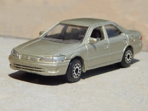 Macheta Toyota Camry XV20 1999 sc 1:64 uzata
