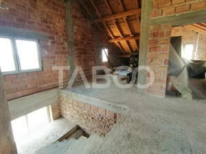 Casa singur in curte cu teren liber 2667 mp 6 camere 4 bai Daia  - imagine 15