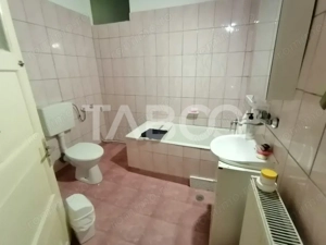 Casa in zona Centrala din Sibiu cu 6 camere garaj pivnita teren 585 mp - imagine 16