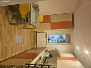 De vanzare,in 7 Noiembrie,apartament cu  3camere,confort 1,parter din 4 , mobilat si utilat,cu balco - imagine 4