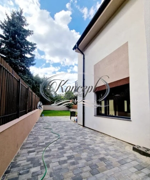 Cladire de birouri moderna in Gruia - imagine 2