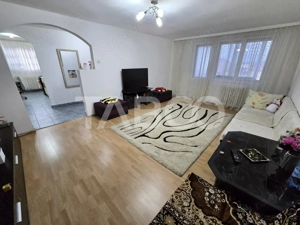 Apartament decomandat de vanzare 59 utili balcon pod zona Dioda Sibiu - imagine 11