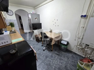 Apartament decomandat de vanzare 59 utili balcon pod zona Dioda Sibiu - imagine 17