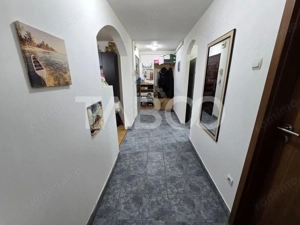 Apartament decomandat de vanzare 59 utili balcon pod zona Dioda Sibiu - imagine 7