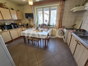 Casa individuala de vanzare teren 972 mp 2 garaje zona Sub Arini Sibiu - imagine 7