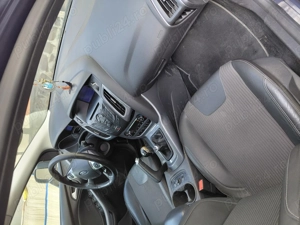 Vând Ford focus varianta Titanium - imagine 9