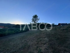 Teren intravilan 2162 mp cu deschidere de 33m Jiblea Veche Calimanesti - imagine 3