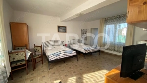 Pensiune de vanzare 10 camere 10 bai 343 mp utili Paltinis Sibiu - imagine 12