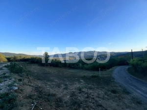 Teren intravilan 2162 mp cu deschidere de 33m Jiblea Veche Calimanesti - imagine 6