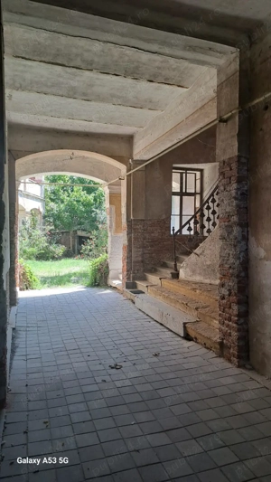 Cladire S+P+2, 1150mp teren, 880mp utili, Arad central - imagine 2