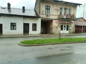 Casa 2 camere  teren magazie pt spațiu comercial, birouri, intrea din stradă, zona centrala, în rate - imagine 2