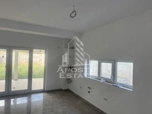 Dupex pozitie foarte buna in Giarmata Mare - imagine 3