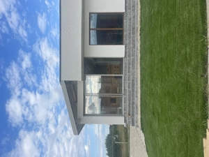 Casă de vacantă și piscină cu deschidere la lac. - imagine 6