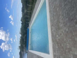 Casă de vacantă și piscină cu deschidere la lac. - imagine 7