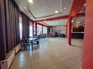 Spatiu comercial cu terasa si vitrina, Dambul Rotund - imagine 2