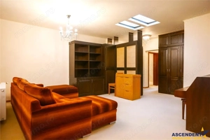 FILM! Rezidenta montana,decor apreciabil, pod mansardabil,garaj propriu,Central - imagine 2