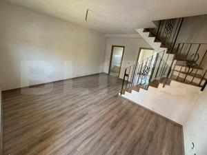 Apartament 3 camere, 80 mp, curte si garaj, Micro - imagine 2