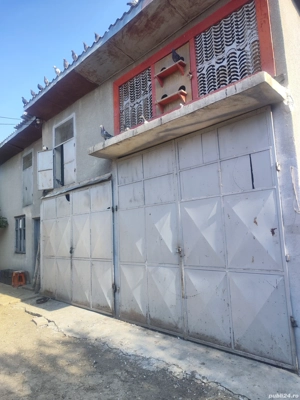  Vând casă bătrânească plus anexe  - imagine 3