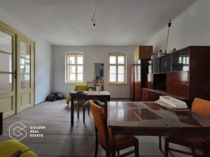 Apartament 2 camere, etajul 1, Oras Lipova - imagine 2