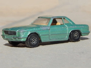 Macheta Mercedes-Benz 500 SL (R107) 1980 Corgi Mare Britanie 1:64