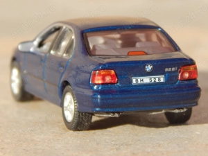 Macheta BMW 528i (seria 5) E39 1995 Hongwell sc 1:72 metalic - imagine 3