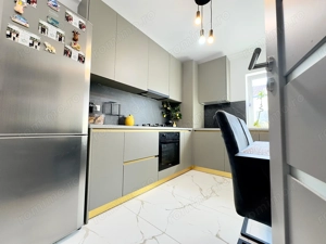 Decomandat. Bucatarie INCHISA. BOXA. 55 mp utili ! Bloc NOU !