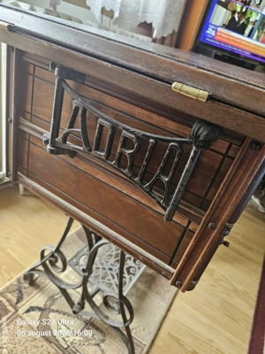 Mașină  de cusut retro - imagine 3