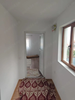 Casa de vanzare cu patru camere in Sacele - imagine 6