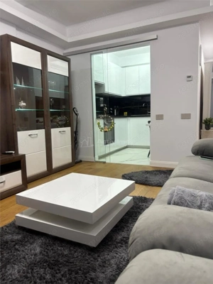 Unirii  - 2 camere - centrala proprie - loc de parcare - imagine 3