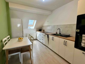 Triplex cu acces din 2 fronturi,parter,mansardă înaltă+pod,175mp,teren 300mp - imagine 6