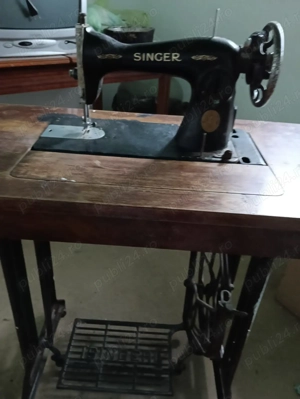 Mașină de cusut Singer 