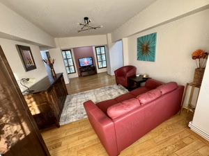 Inchiriez apartament spațios și luminos cu 2 dormitoare direct de la proprietar 