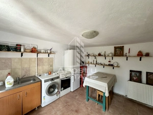 Casa cu anexa si teren 1457 in localitatea Carani - imagine 7 Casa cu anexa si teren 1457 in localitatea Carani - imagine 7