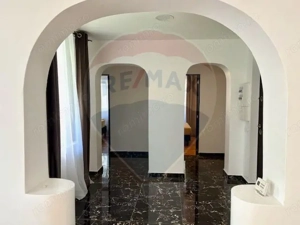 Apartament cu 3 camere de vânzare în zona Est - imagine 2