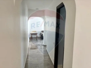 Apartament cu 3 camere de vânzare în zona Est - imagine 8