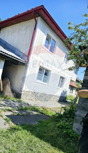 Casă / Vilă cu 3 camere de vânzare în zona Central - imagine 13